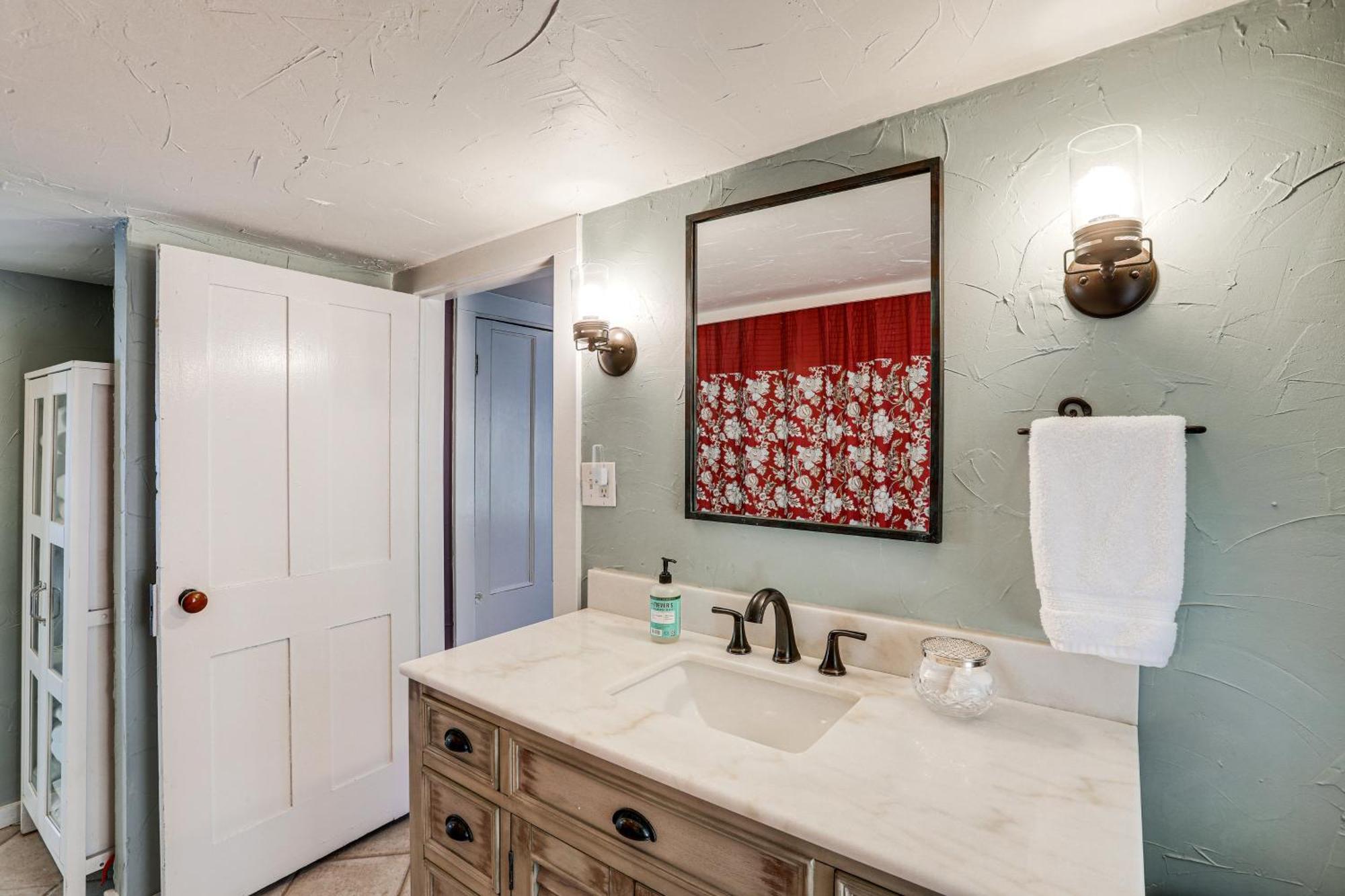Lambertville Retreat - Walk To Shopping And Dining! Exterior photo