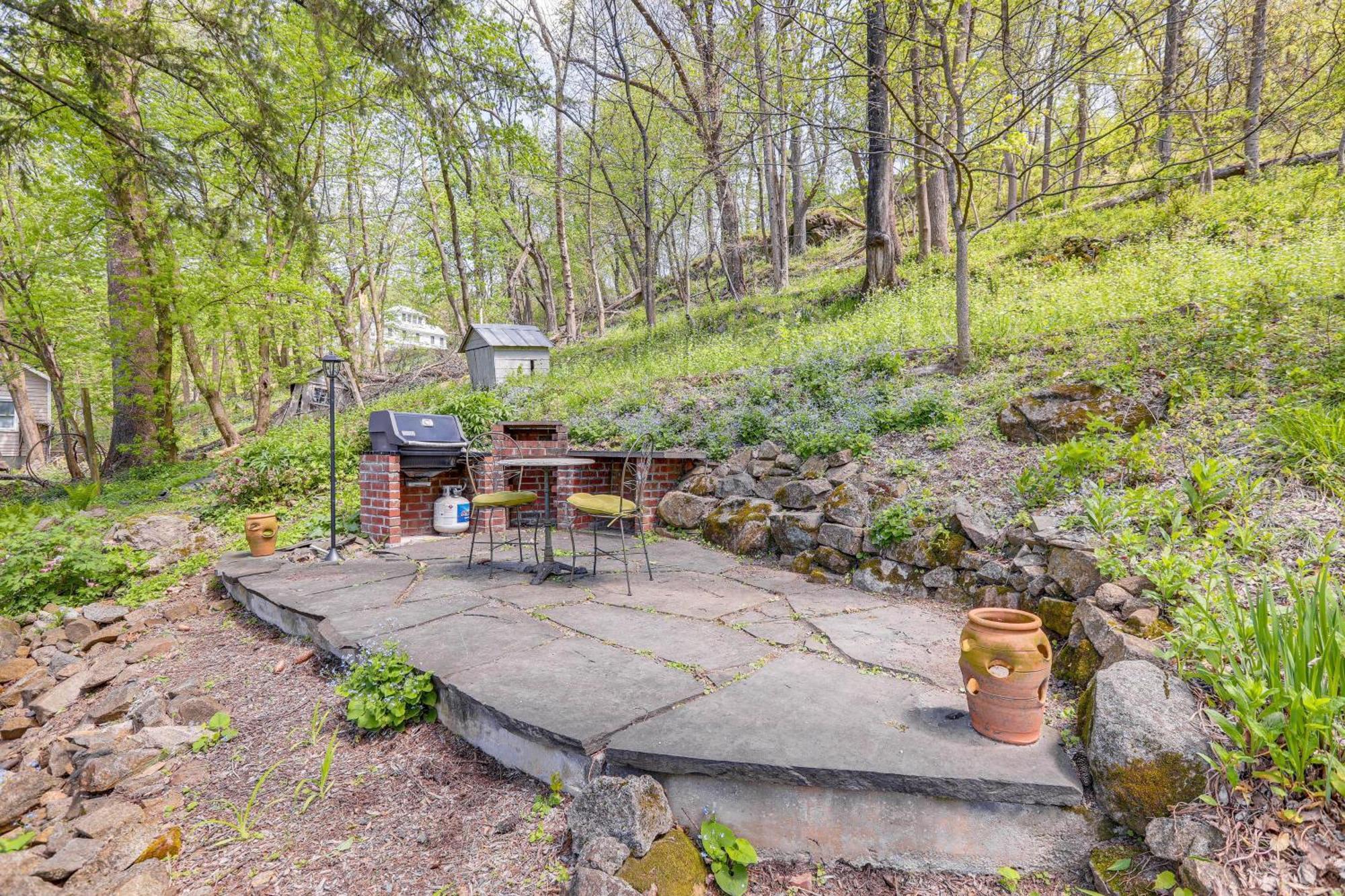 Lambertville Retreat - Walk To Shopping And Dining! Exterior photo